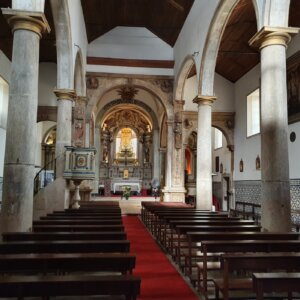 Interior_of_Igreja_de_Santo_Estêvão_(Santo_Milagre),_Santarém_01